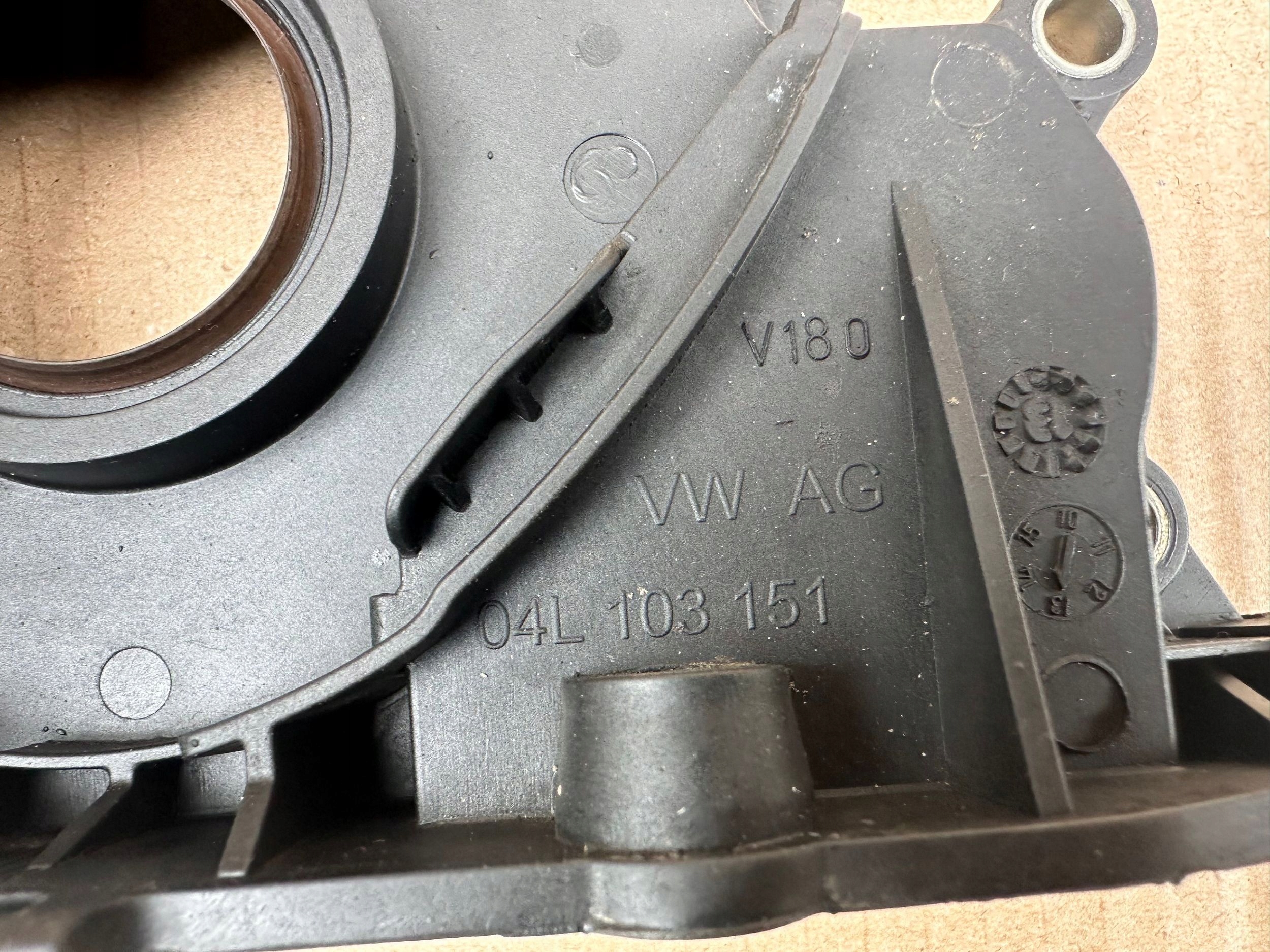 Veivhusventilation 04L103151 VW AUDI SEAT SKODA 1.6 TDI CUN CRL image 8