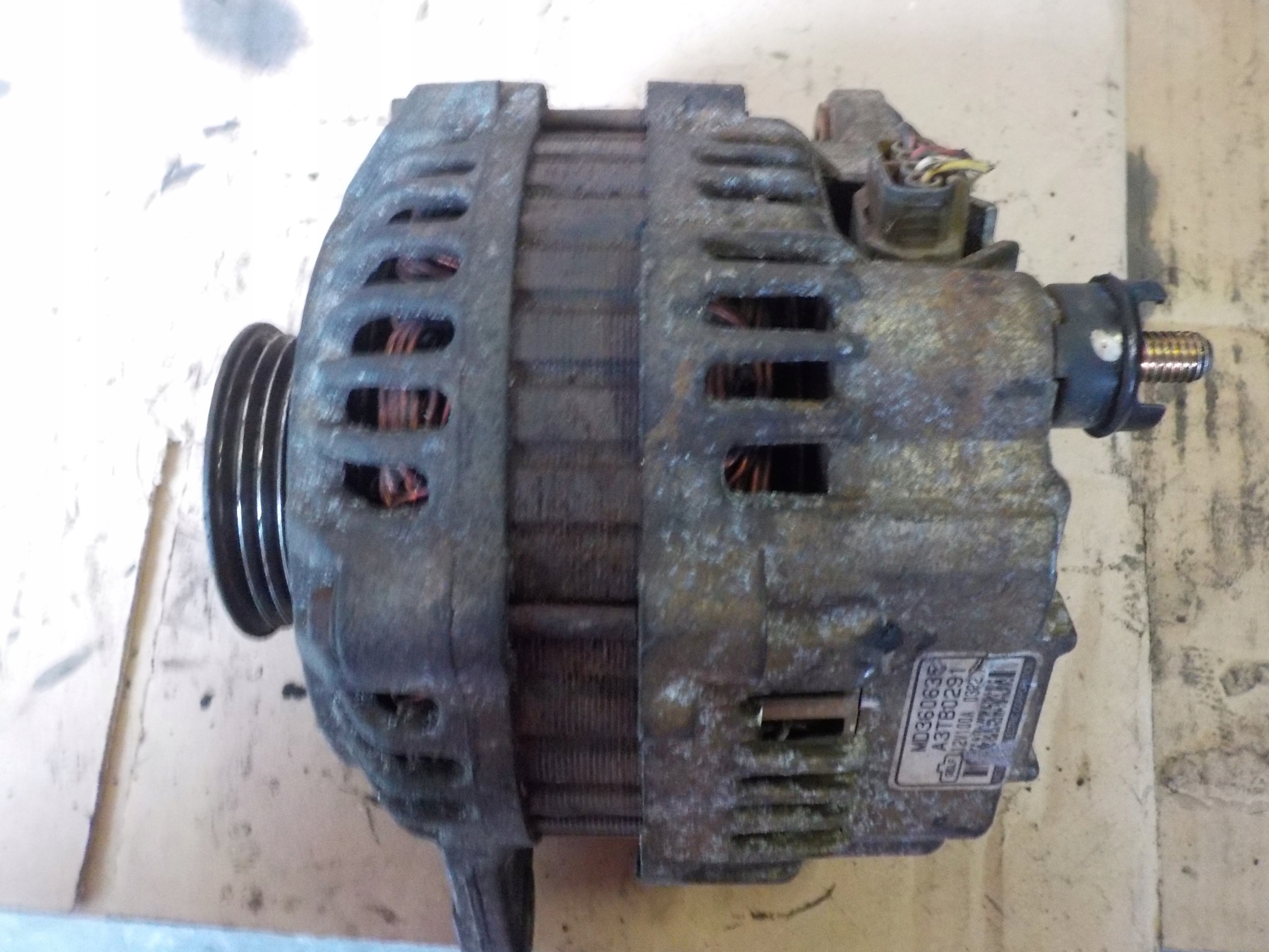 MITSUBISHI CARISMA 1.8 GDI Lichtmaschine A3TB0291 MD360635 image 2