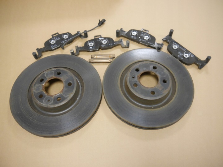Audi jarrulevy 338 mm etu 8W0615301P
