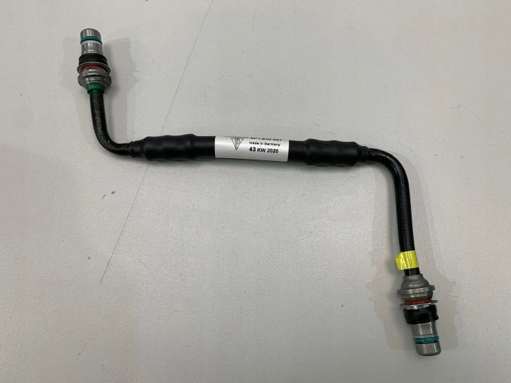 PORSCHE 911 992 HYDRAULISK FJÄDRINGSLEDNING DYNAMIC 9P161657
