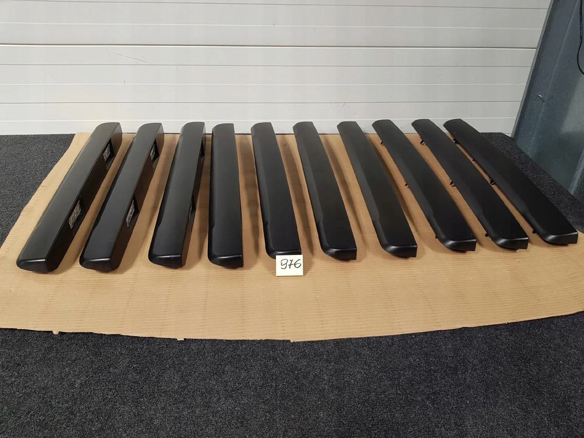 Renault 848105971R Bandeau hayon