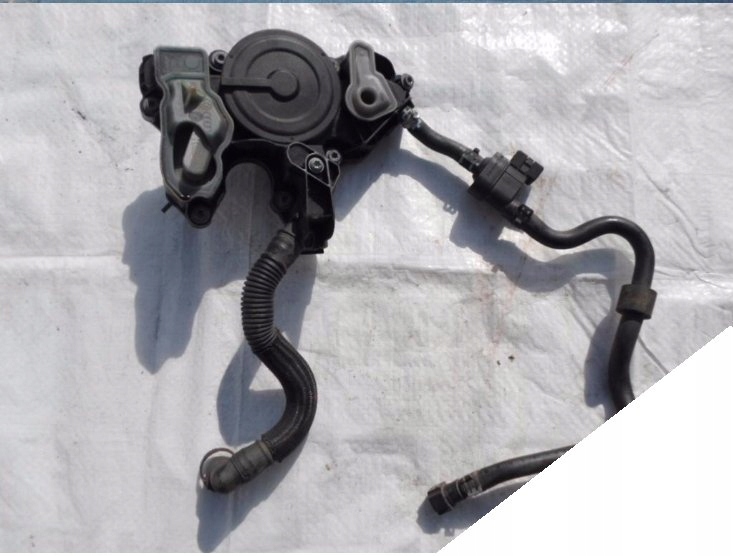 VW AUDI SEAT Oil Separator 06K103495J image 2