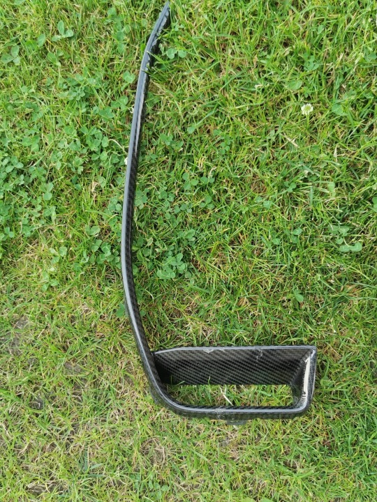 BMW 8 G16 vasen suojus verhoilu CARBON 51118084359