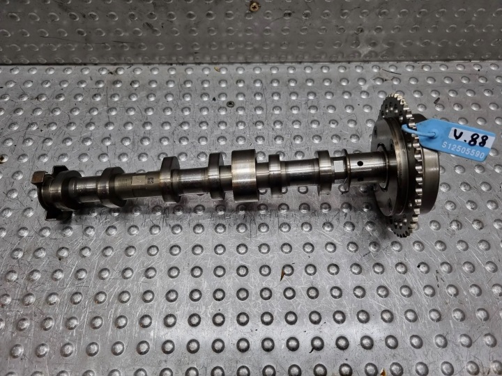 Pakokaasun nokka-akseli variaattori 8629227 BMW F40 F45 F48 F39 116i 118i B38