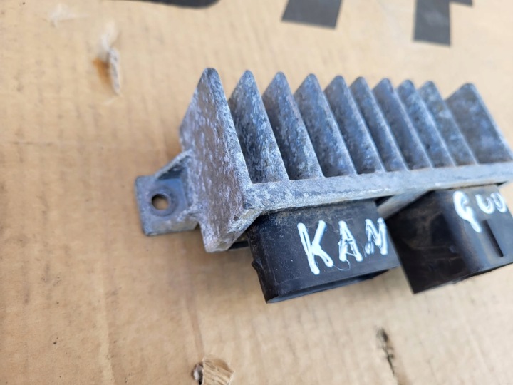 RENAULT KANGOO III LIFT RELAIS BOUGIES DE PRÉCHAUFFAGE 2712202380R 9C 11067 9886