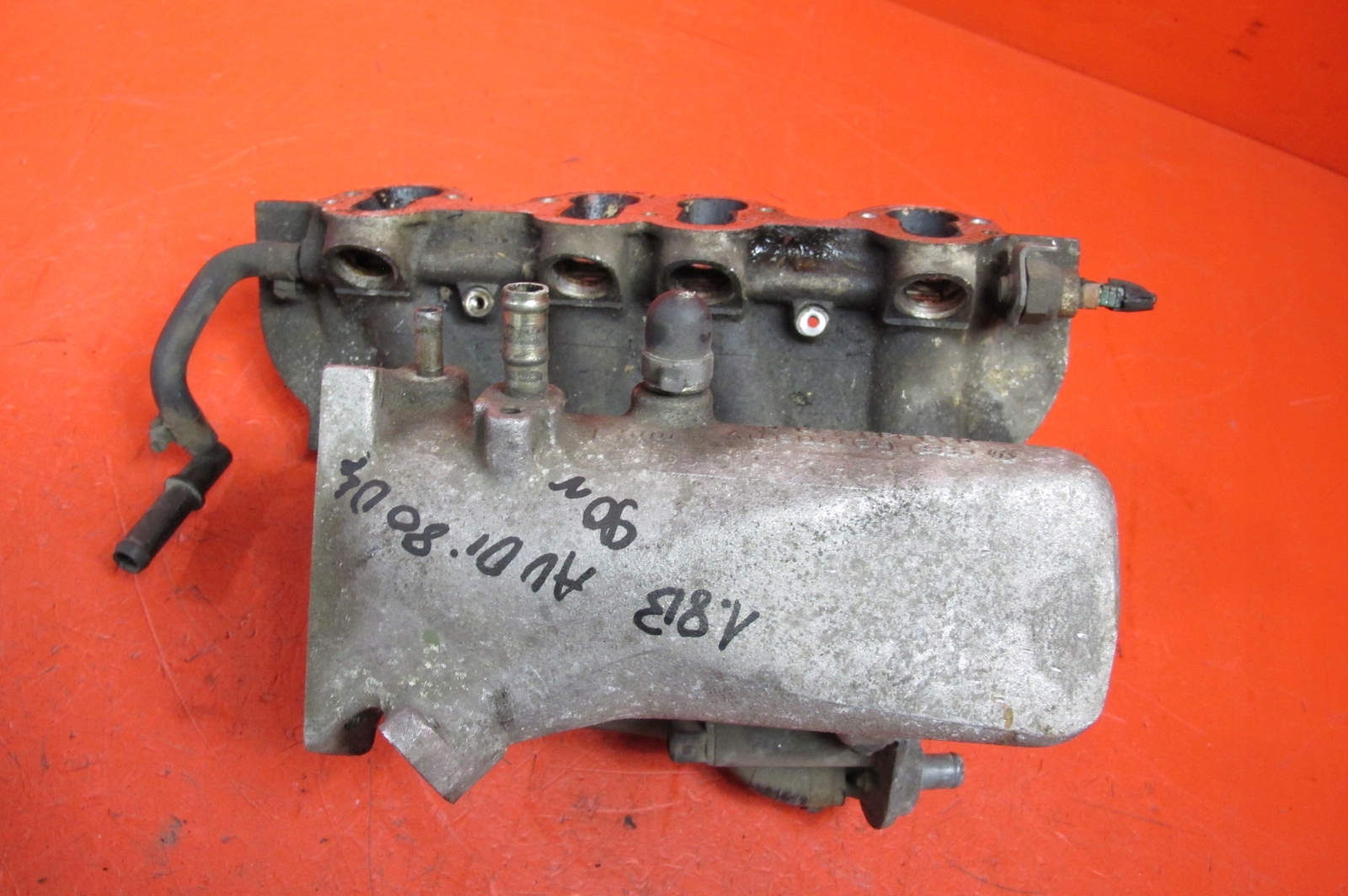 AUDI 80 B3 86-91 1.8 B JN Coletor de Admissão 026133223C