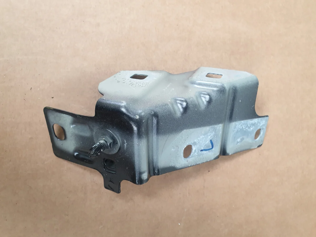 Support aile gauche/droite Renault Trafic IV image 7