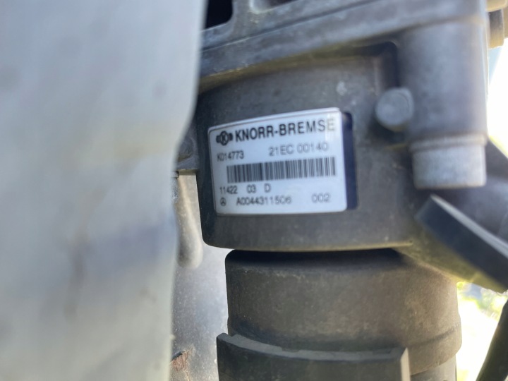 MERCEDES ACTROS MP4 Lufttrockner A0004466464/002 K044454 KNORR-BREMSE