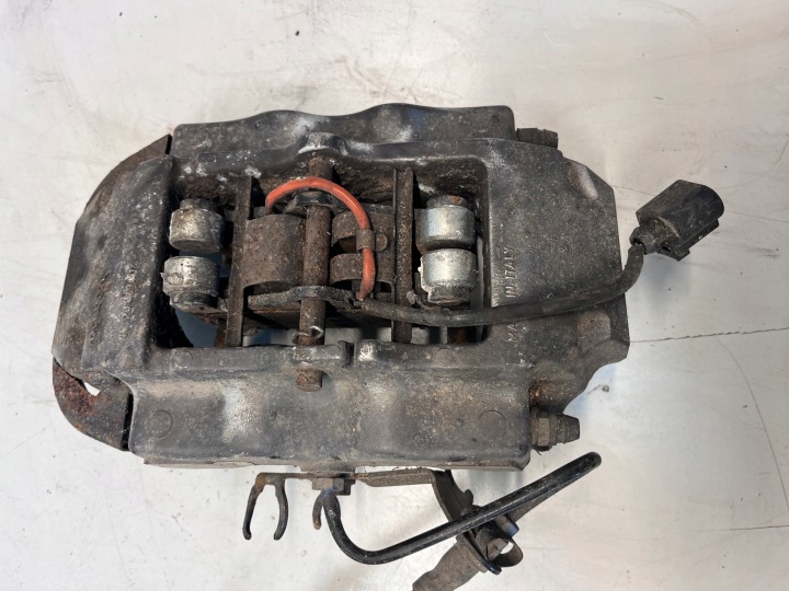 Jarrusatula oikea takana Audi Q7 (2005-2015) 2076730410 3.0 TDI