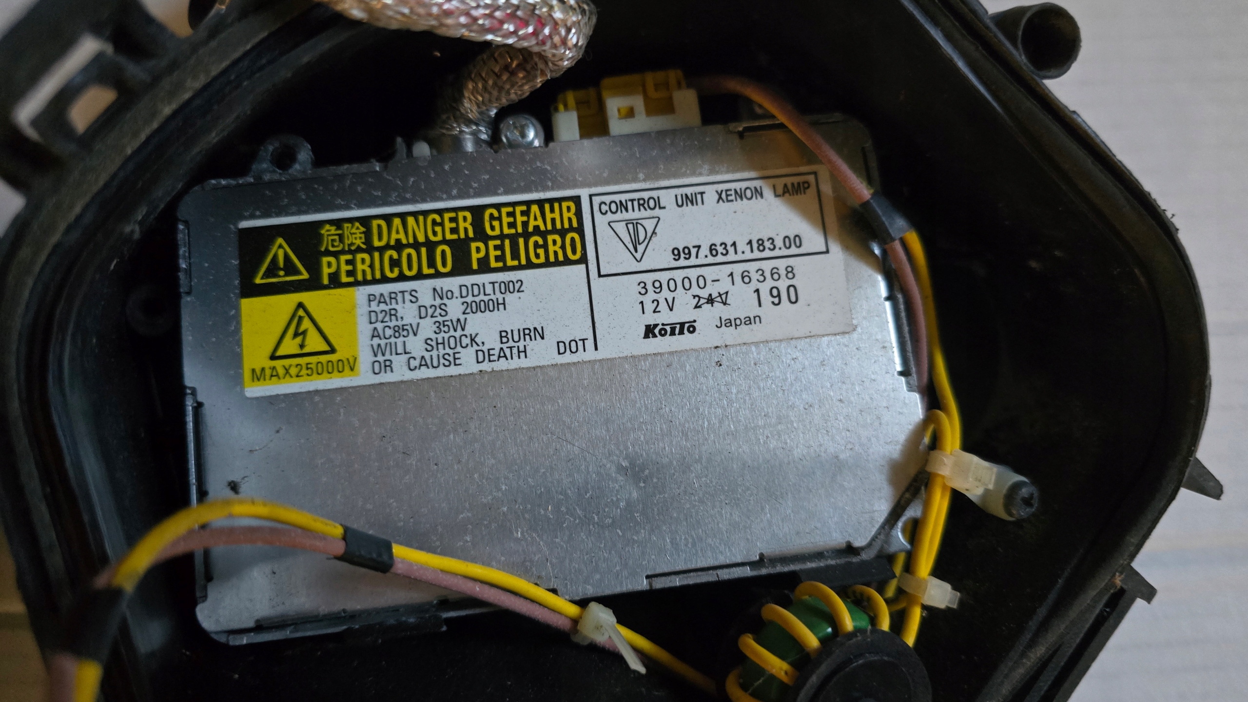 Module d'éclairage Porsche OE 99763118300 997.631.183.00 image 3