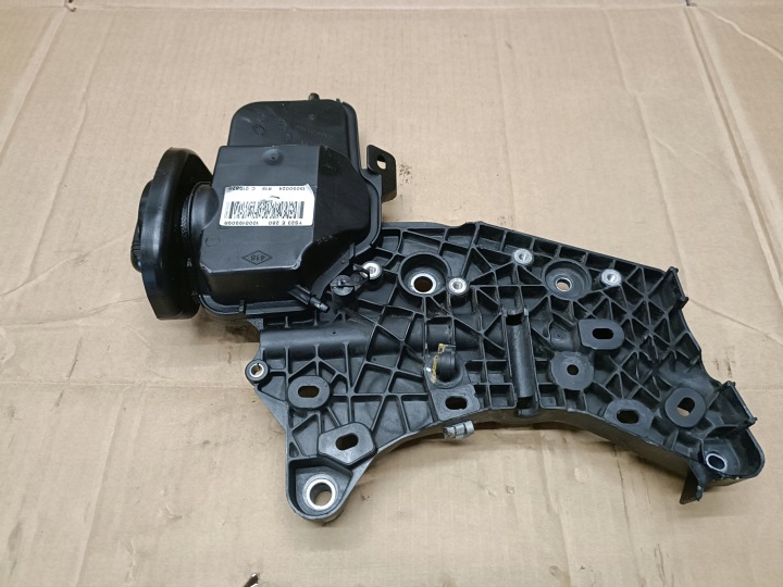 NAVARA D23 2.3 DCI ÖLJYN TÄYTTÖ 152577731R