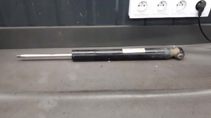 A2053202030 shock absorber right rear mercedes w205