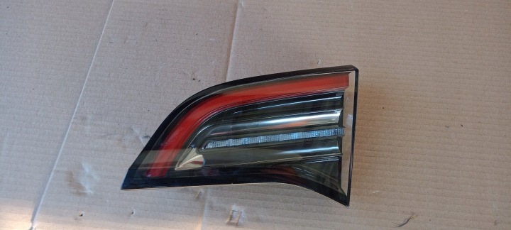 Rear Tail Light Right Tesla 3 Y Liftgate 1502089-00-C OEM