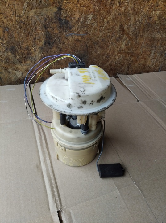 Bomba de Combustível Peugeot 307 1,6 HDI 16V 09732009902