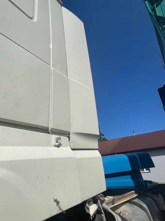 DAF XF 106 Spoiler Kabinendach links 1836000LH