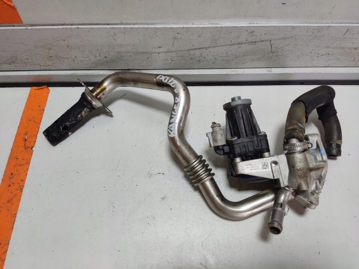 Ford OE FB3Q-9D475-AC EGR-venttiili