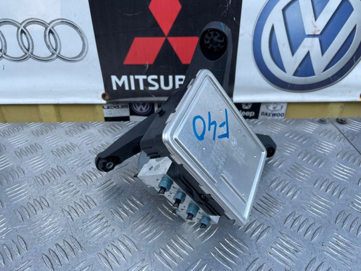 BMW 1 F40 ABS-pumppu 5A0A844 5A0A843