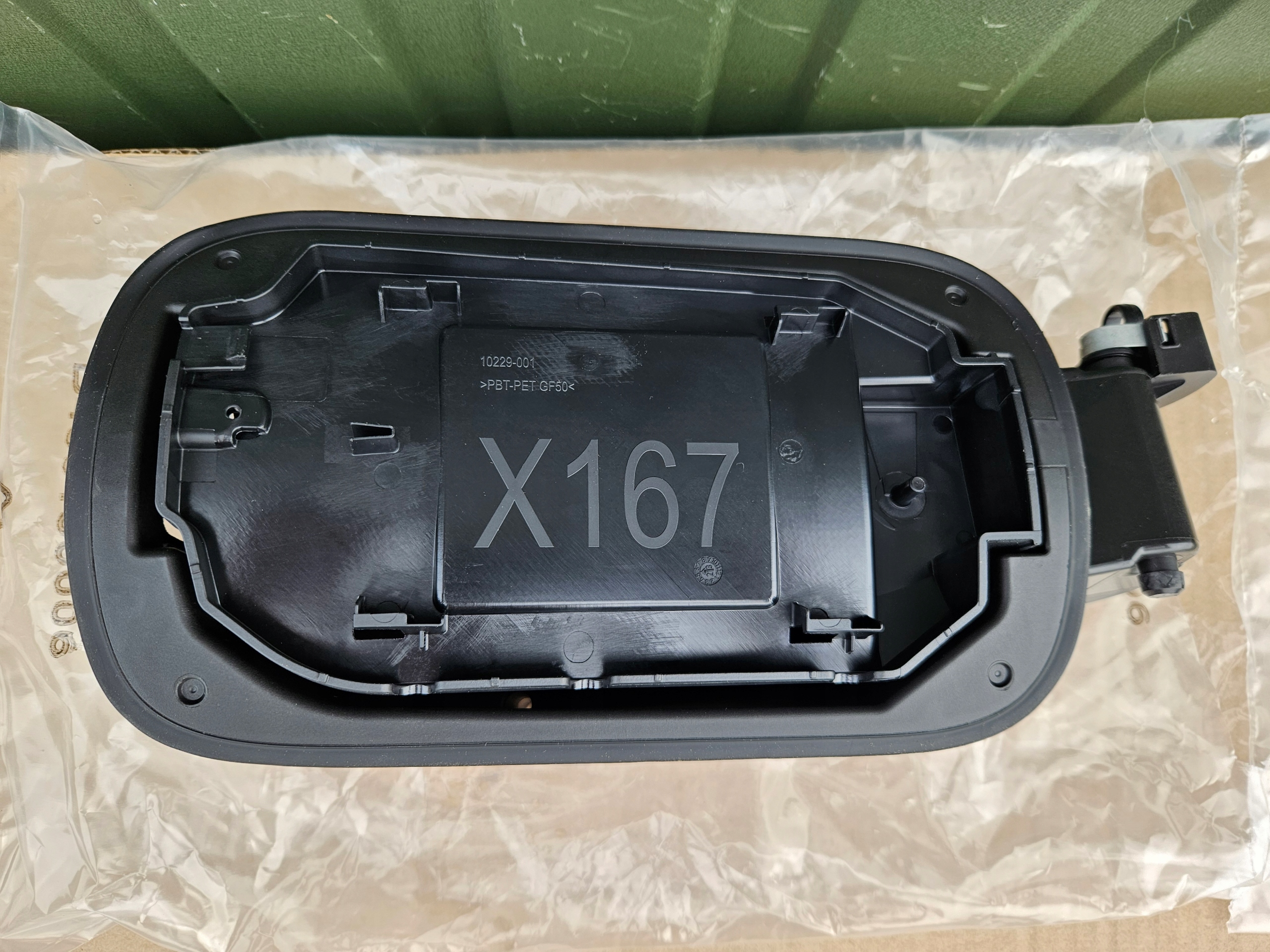 Bränslepåfyllningsöppning Mercedes GLS 167 A1676309904 image 2