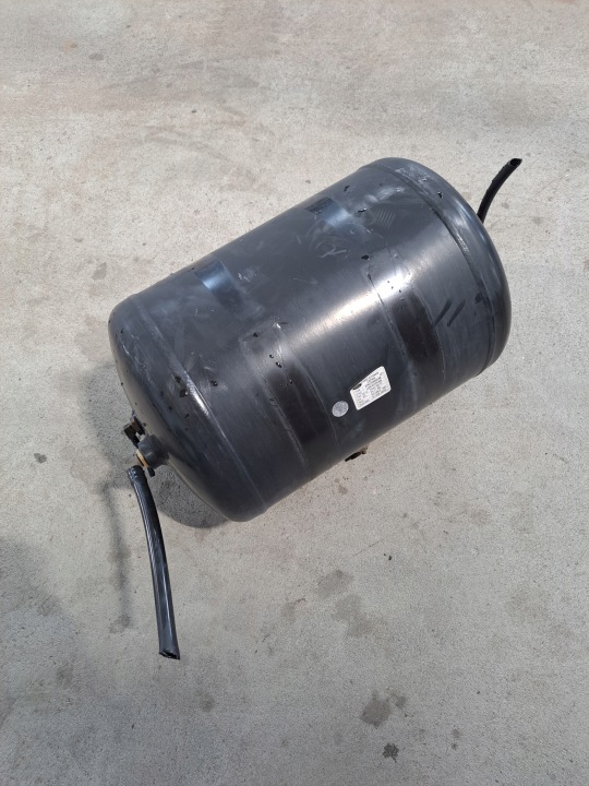 Luchtreservoir 30L Ford F-Max Cargo LC46 2L374