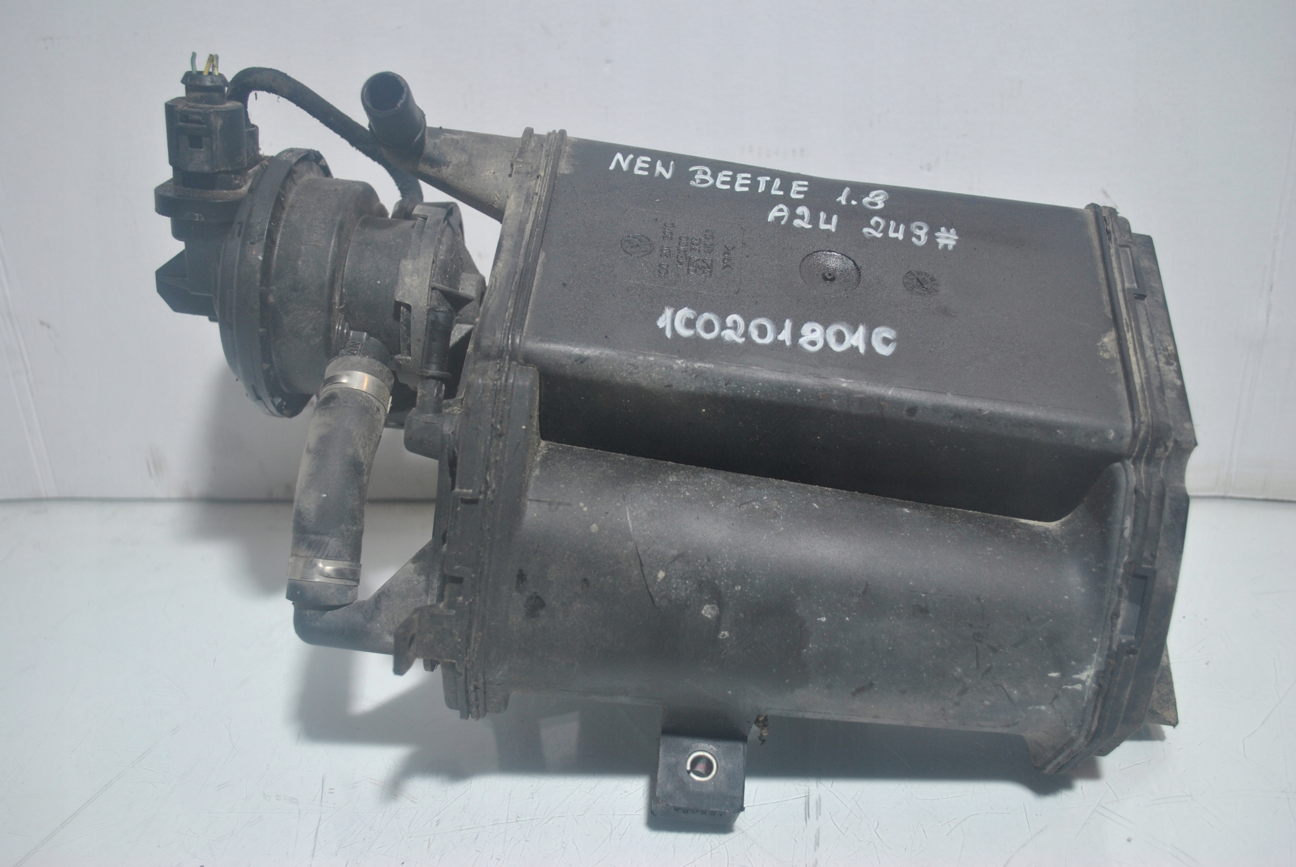 Actief koolstoffilter deeltjesfilter VW New Beetle 1.8 1C0201801C image 2