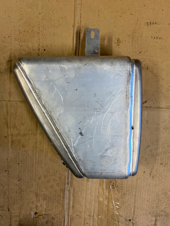 Audi Q8 Druckbehälter links 4M0616203G