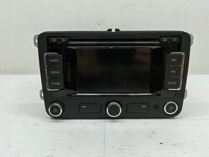 Tehdasradio navigaatiolla Skoda Rapid 5JA035192L RNS315 SW0410 H76 alkuperäinen