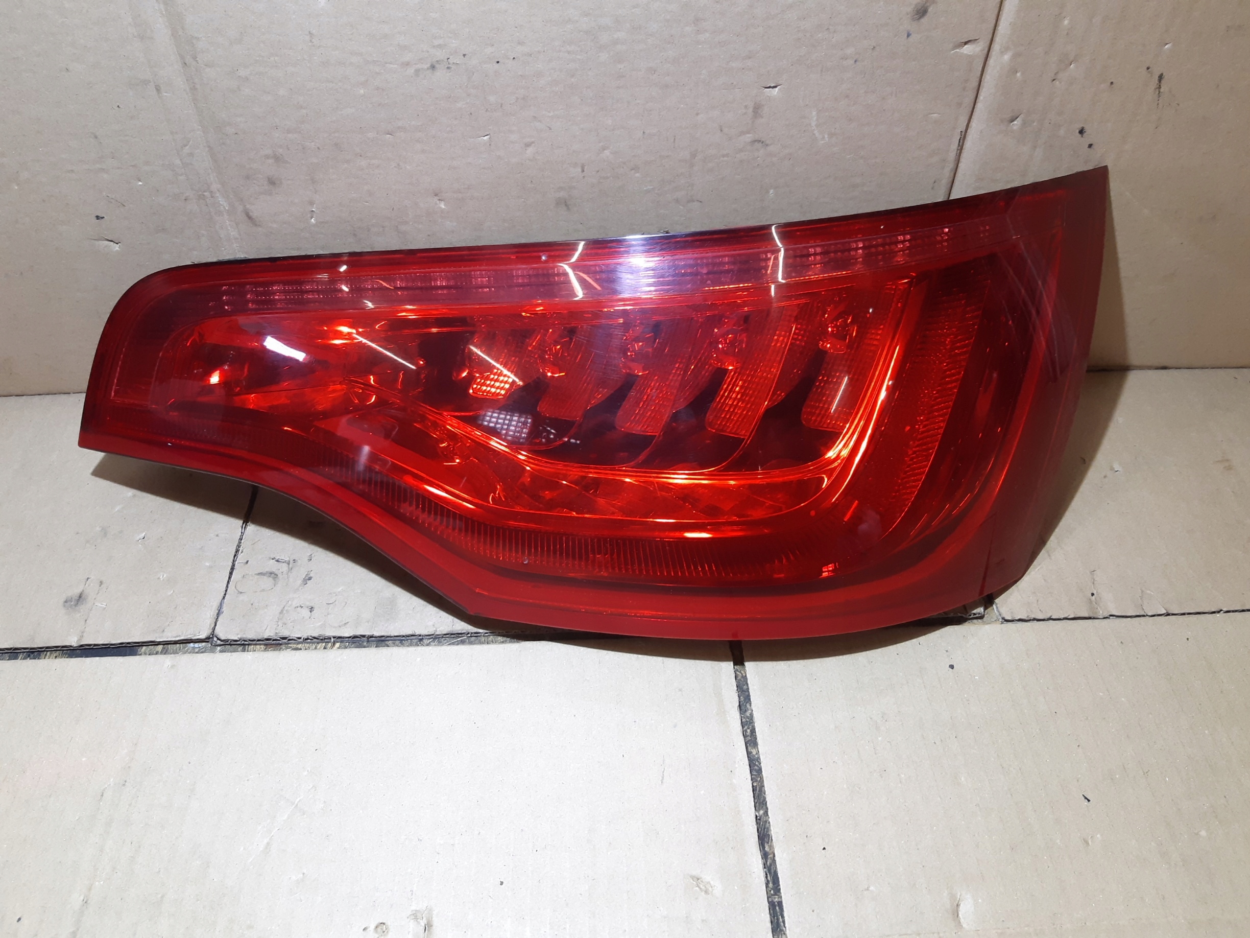 Audi Q7 4L achterlicht rechts LED 4L0945094G image 2
