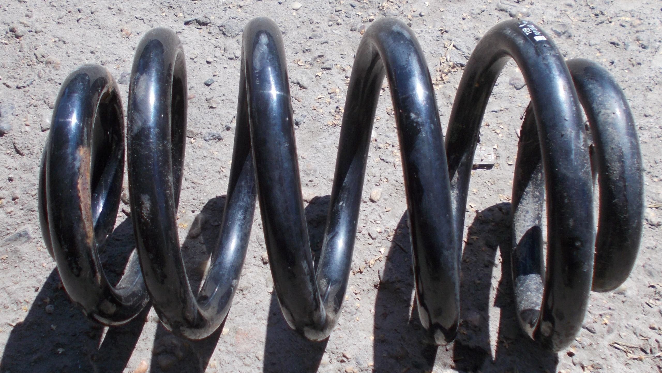 BMW X3 E83 3.0D 08R Rear Spring image 2
