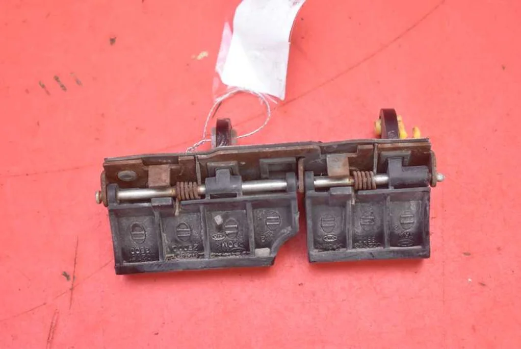 Bakluckehandtag Hyundai Tucson 81260-2E000 04-10