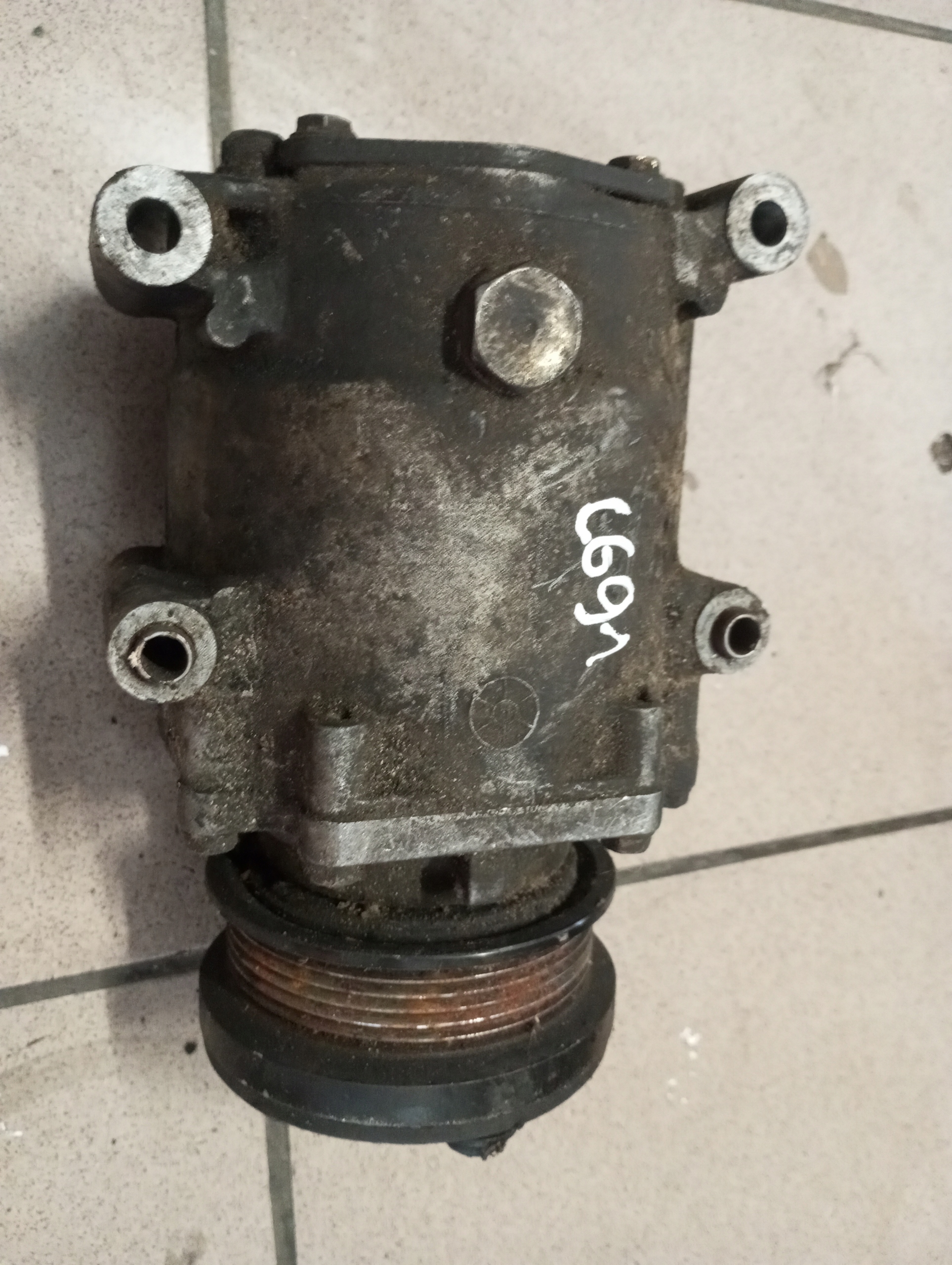 Klimakompressor Ford Focus I 98-04 1.8B RFXS4H-19D647-AB image 2