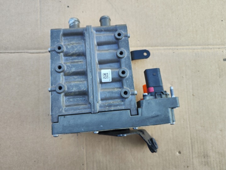 Water Heater Porsche Cayenne 9Y 4M1819013B