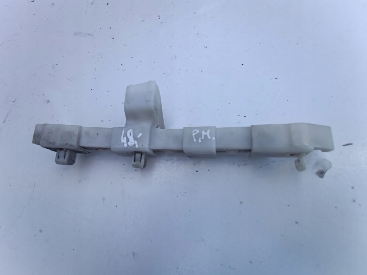 Etupuskurin kiinnike, liukukappale, oikea Qashqai 10-14 62222BR00A