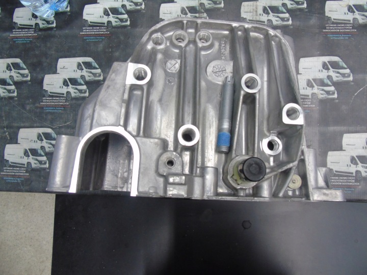 OE Taka-akselin vaihteiston kotelo Citroen Jumper Peugeot Boxer 2.2HDI 2206Z6