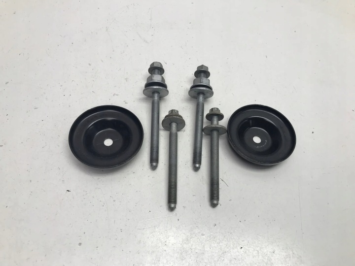 BMW IX3 G08 X3 G01 2023 Bultar Bult Bakre fjädring