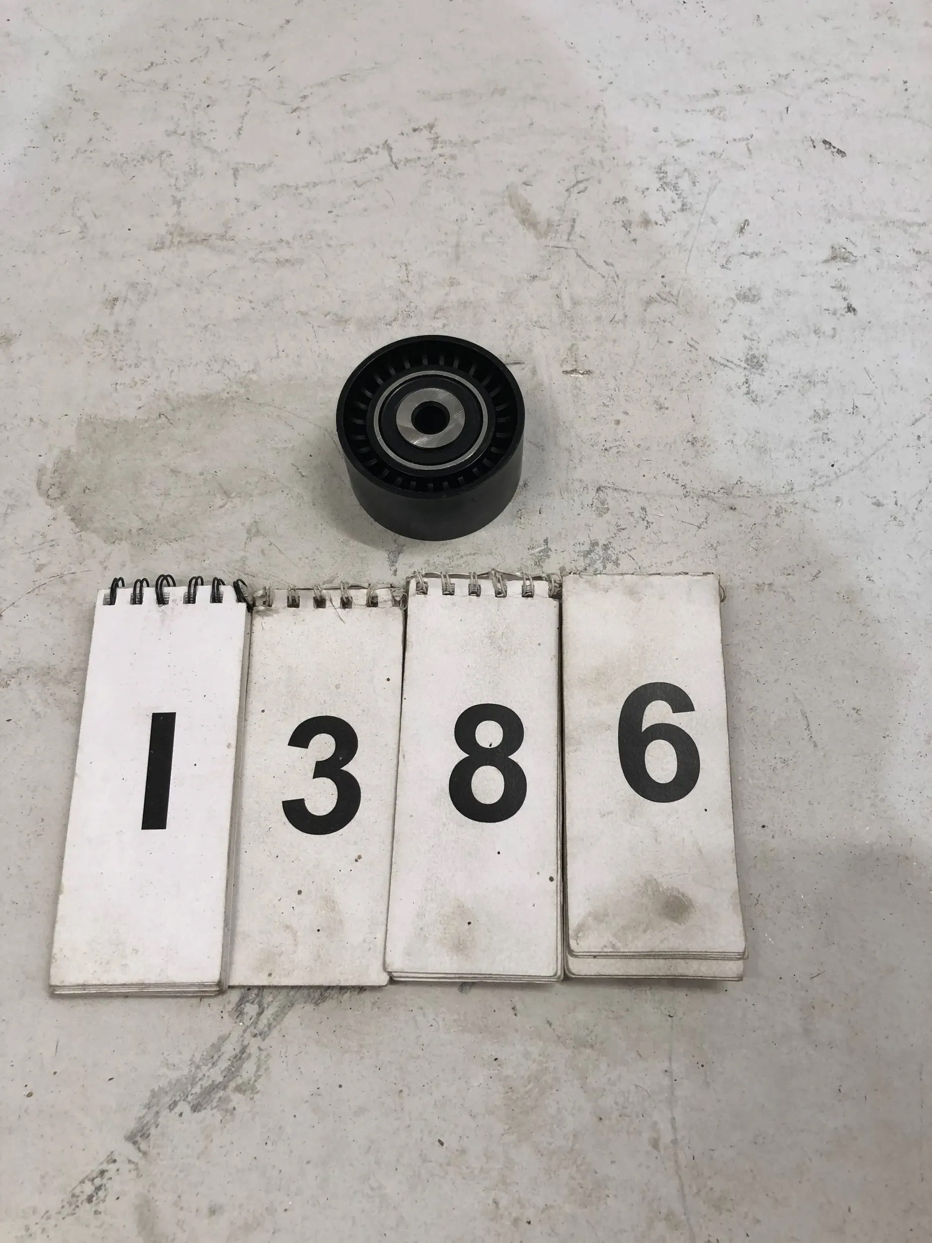 Volvo V50 C30 S40 S80 V70 timing belt tensioner 04- image 2