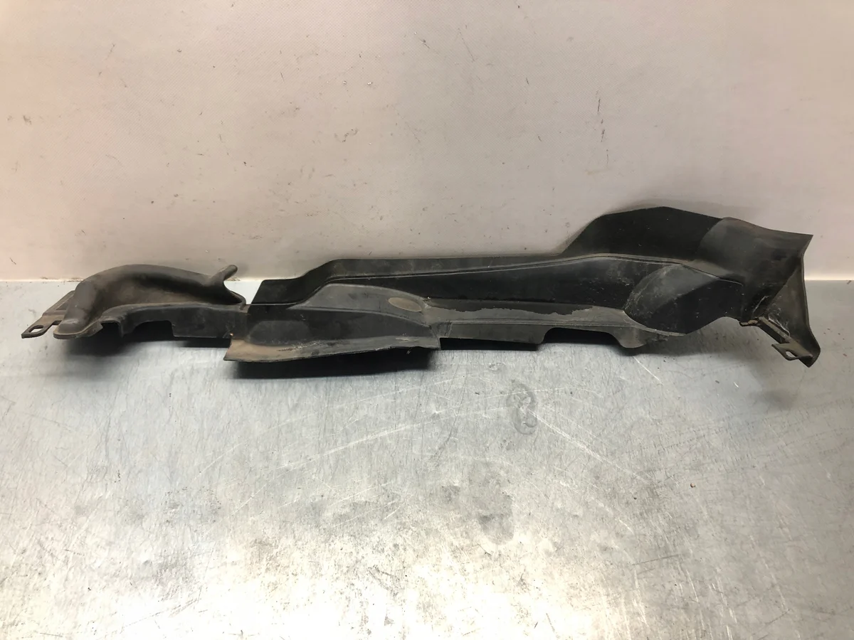 Audi OE 8W0821169C Panel frontal usado