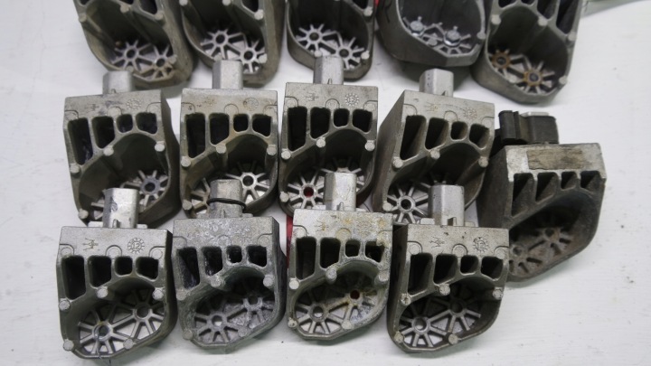 Radiator Mounting Maserati Ghibli 87H87686JHYKIU9JHG