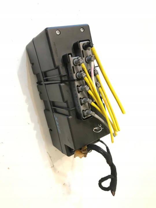 MERCEDES W220 S-LUOKKA KESKUSLUKON PUMPPU 0132006361 2208000548