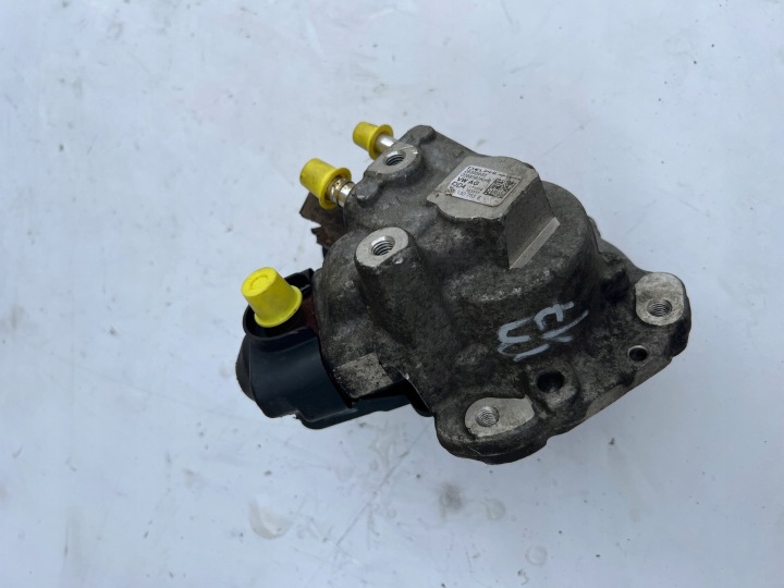 VW SKODA AUDI TDI RUISKUTUSPUMPPU 04B130755E 28395883 ALKUP.