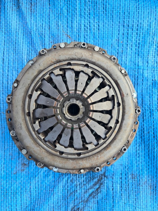 Kaksoismassavauhtipyörä Alfa Romeo GIULIETTA 1.4 TB 55219389