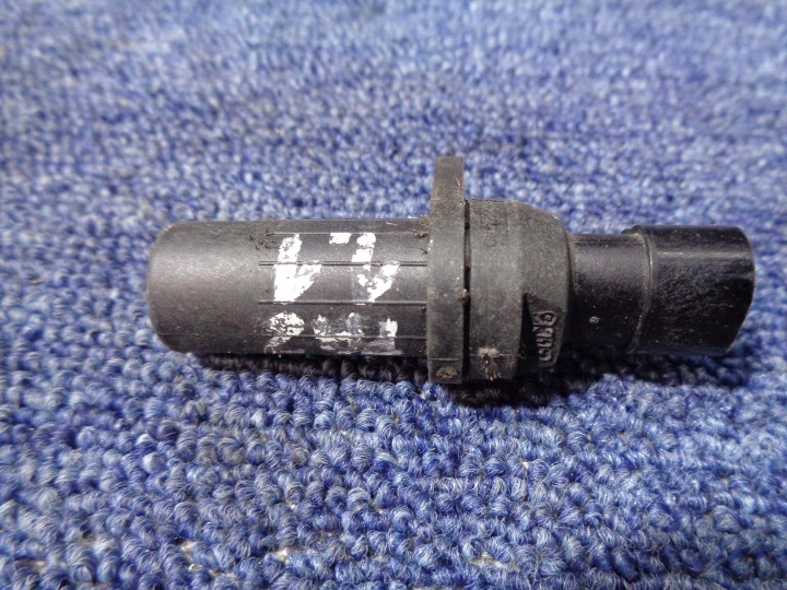 Alkuperäinen Fiat kampiakselin asentotunnistin 55229700