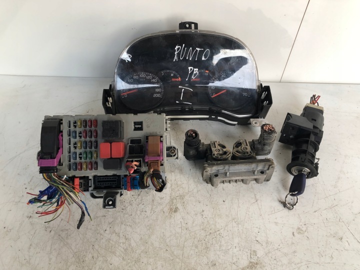 Käynnistyssarjan ohjain Fiat Punto II 55192305