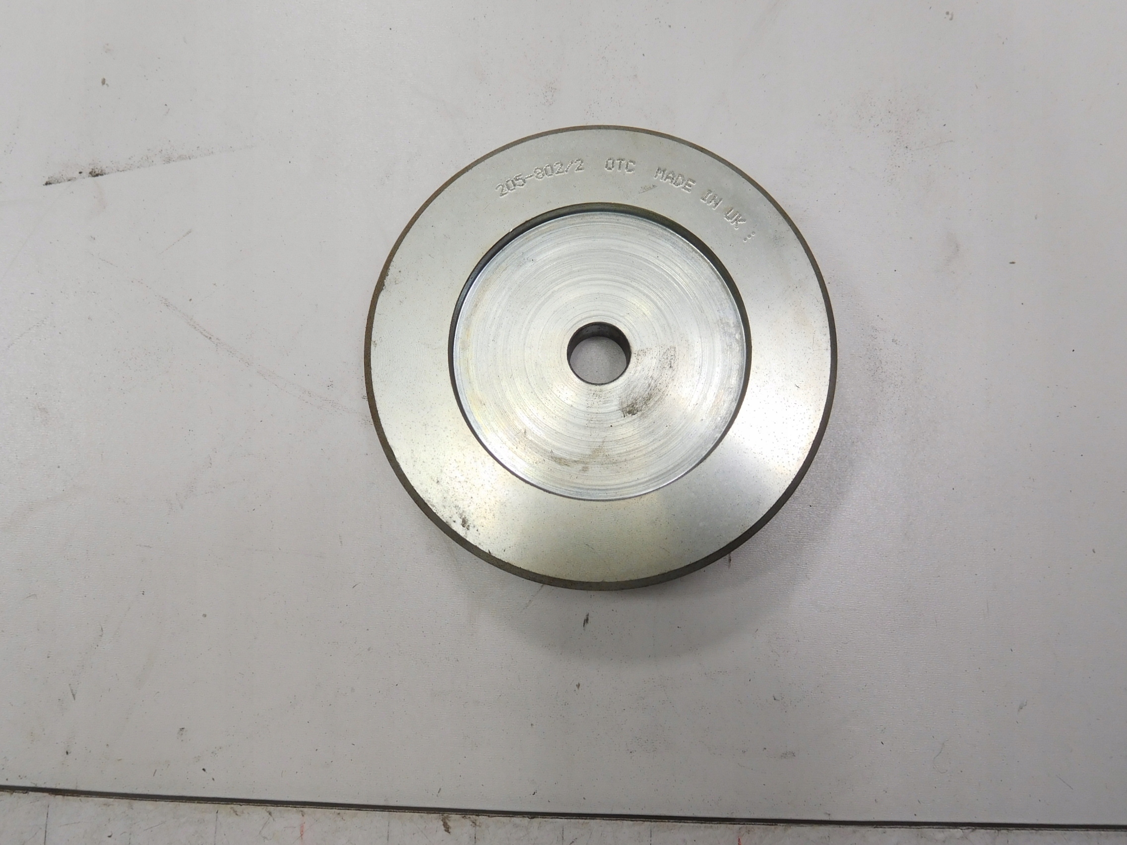 Estrattore/montaggio cuscinetto ruota posteriore Land Rover 205-802/2
