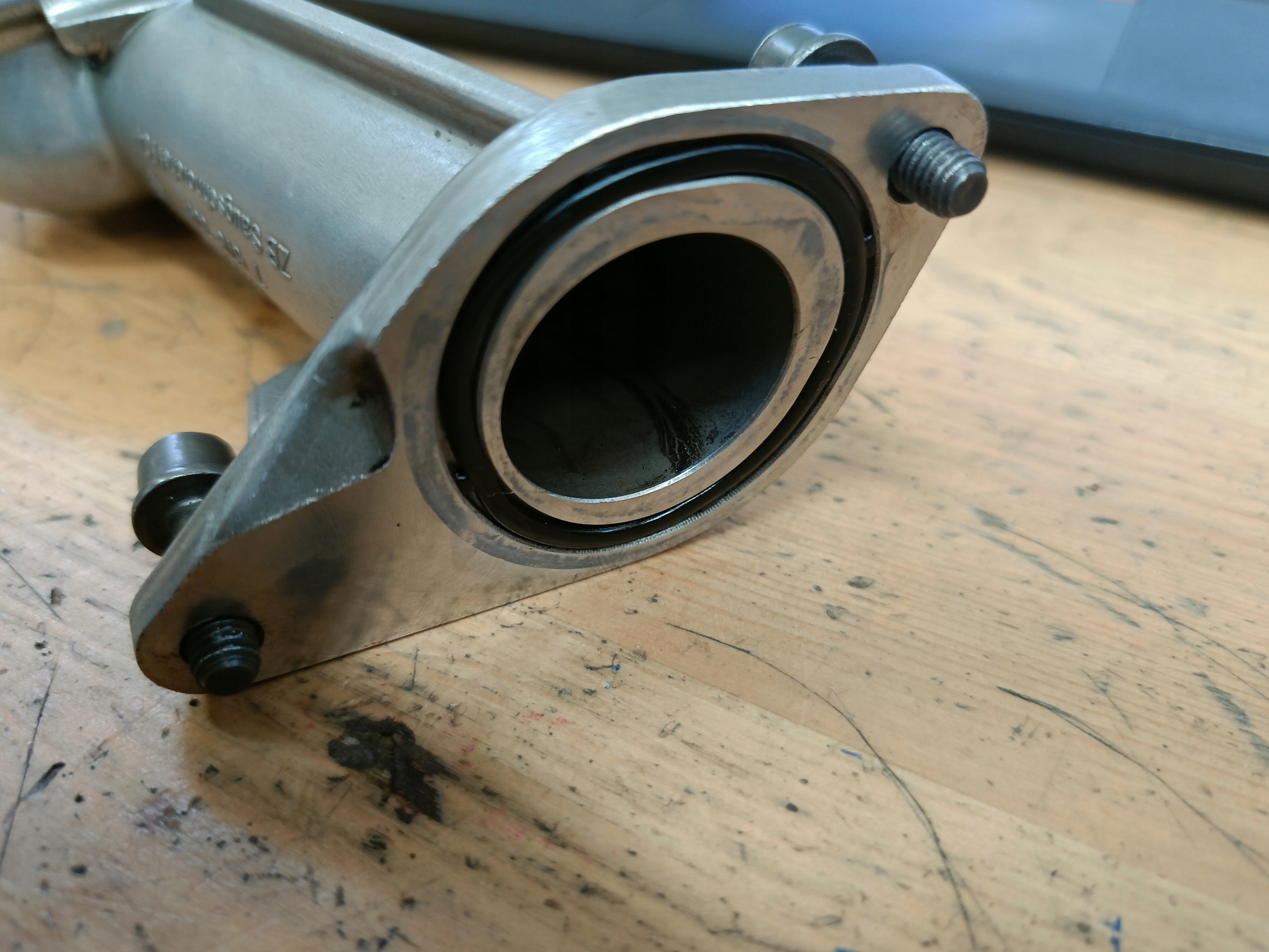 Ölrauchabsauger BMW 7576306 7 F04 N63 gebraucht image 5