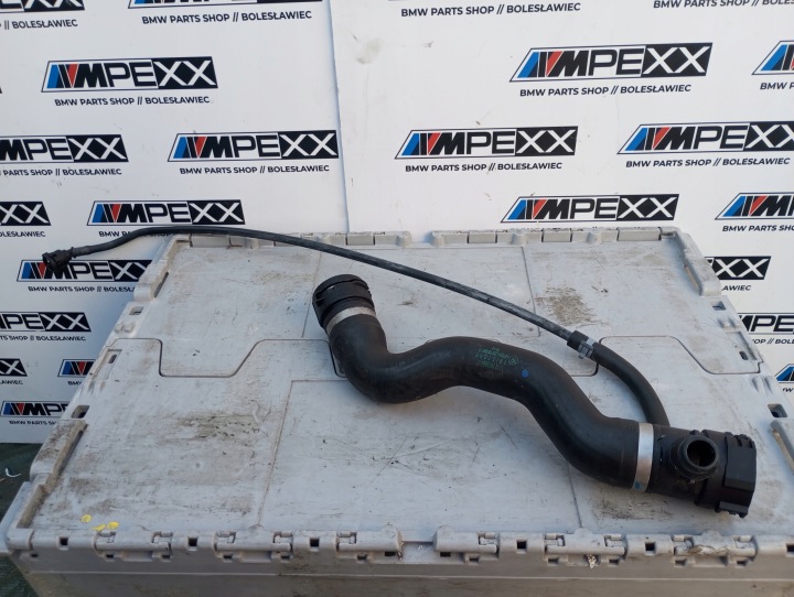 BMW F10 F11 Water Pipe Hose 7619684 7619696