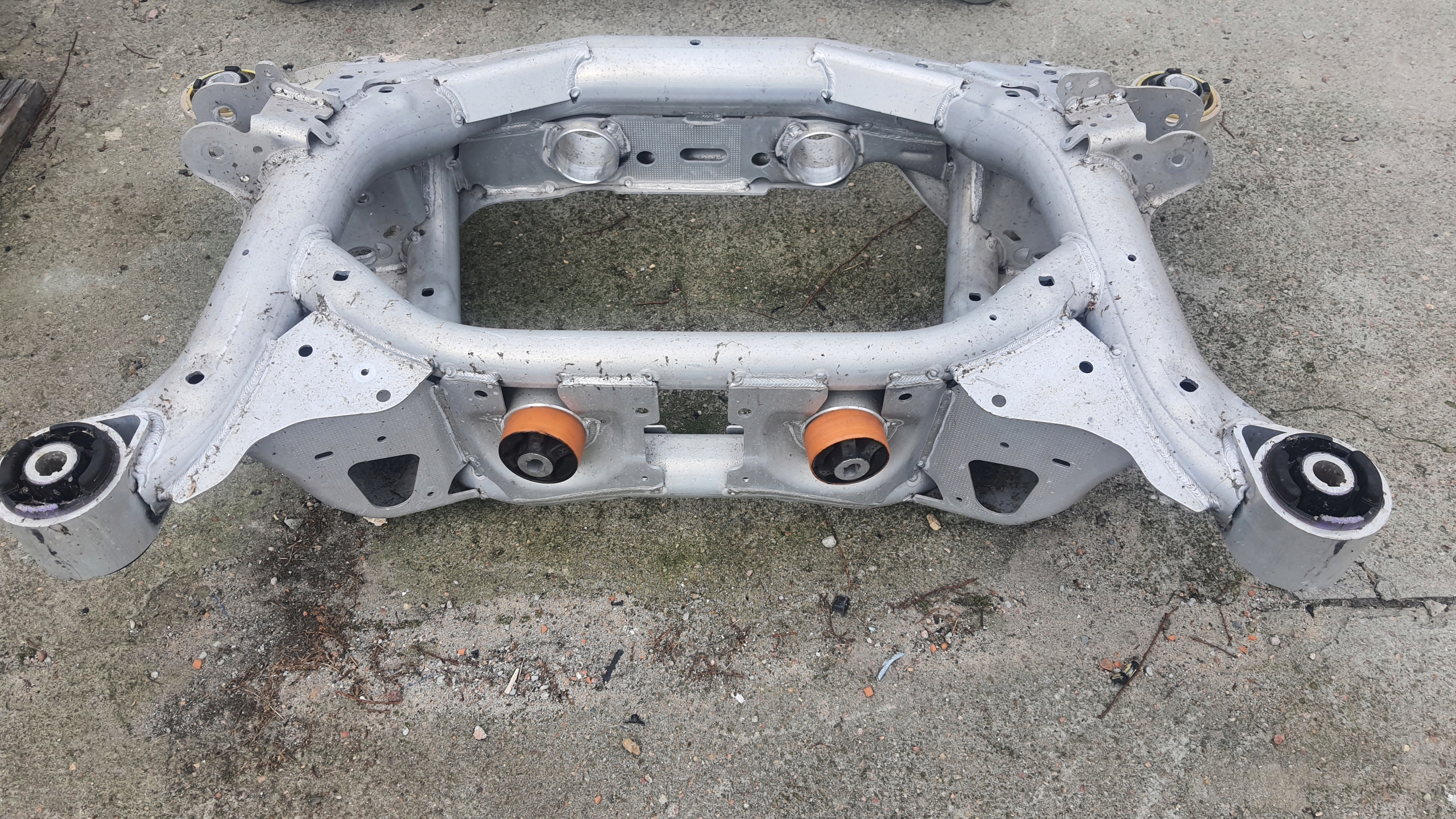 Bucha de borracha e metal silentblock JAGUAR I-PACE image 9