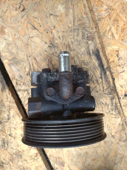 Ohjaustehostimen pumppu Renault 2.3dCi Master 10- akselilla ORG 491109718R