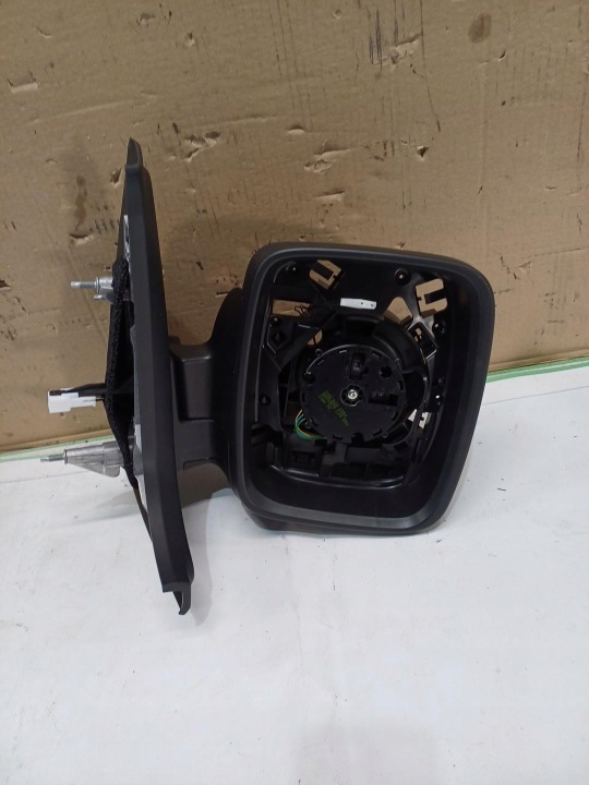 Oikea peili Renault Trafic Opel Vivaro III 963019167R