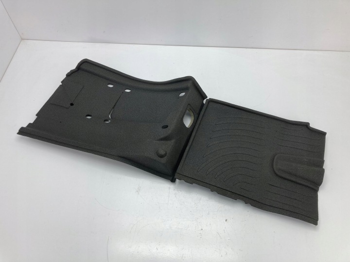 MAN TGM TGL Euro 6 Lattia matto matkustajan oikea 81628600966 81628600982