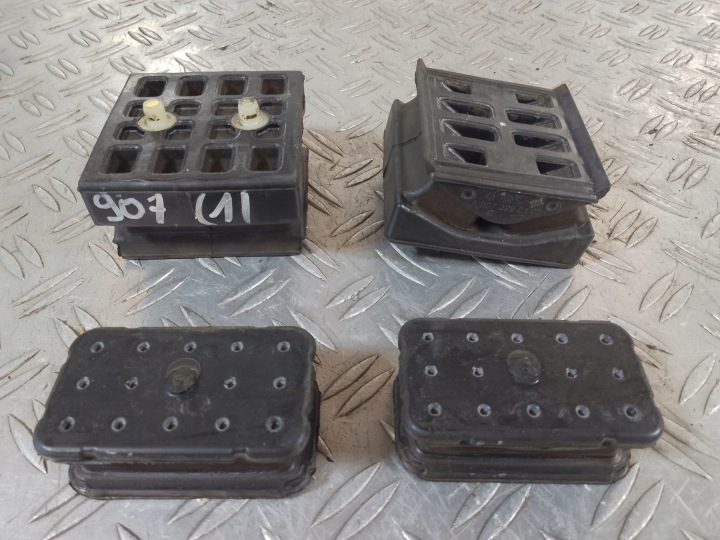 Sprinter 907 18- Leaf Spring Rubbers A9073220100